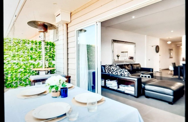 surf, shops and spacious apartment
