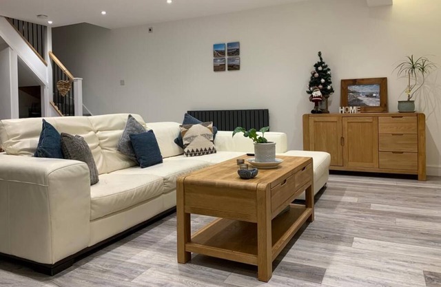 Surfers Lodge, Rest Bay, Porthcawl