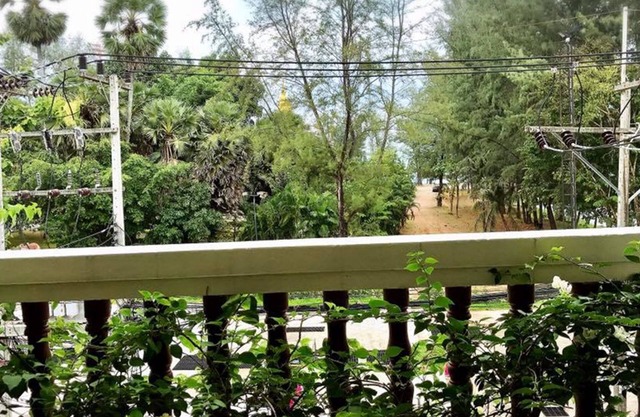 Surin Bay Inn