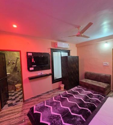 Suryansh Hotel