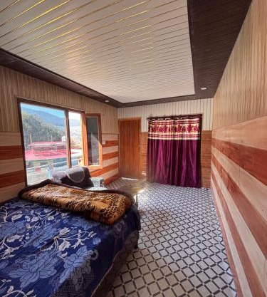 Susharda Sewa Sansthan Jankichatti by Omji - Yamunotri Prime Location, Newly renovated
