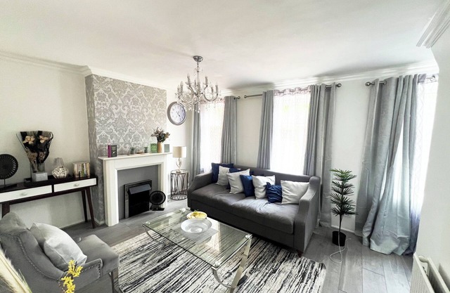 suspire House -Sleeps6-Garden-Bbq-Coastal retreat