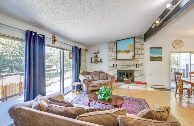 Sustainable Sanctuary: Rattlesnake Valley Retreat