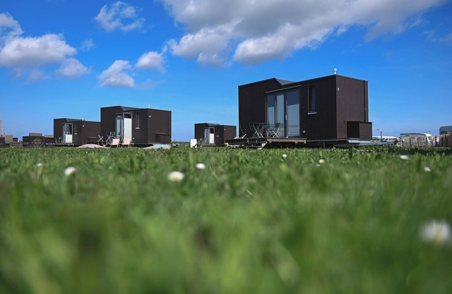 Sustainable vacation in the Green Tiny House Nature 7 on the North Sea