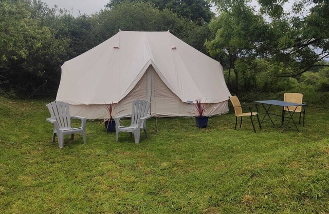 Swallows rest campsite and bell tent Pet friendly family run come and relax
