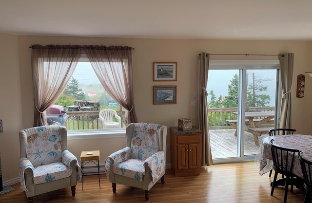 Swallowtail Lighthouse Overlook on Grand Manan - 4 bedrooms available