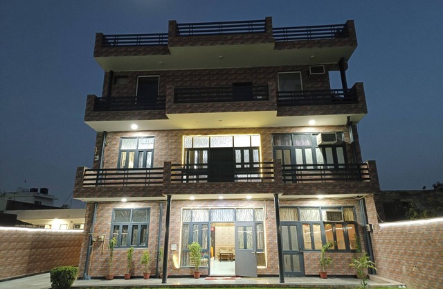 Swastika Homes Near Wave City Center Noida