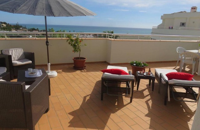 Sweden Apartment - Top Floor one bedroom with sea views - RS