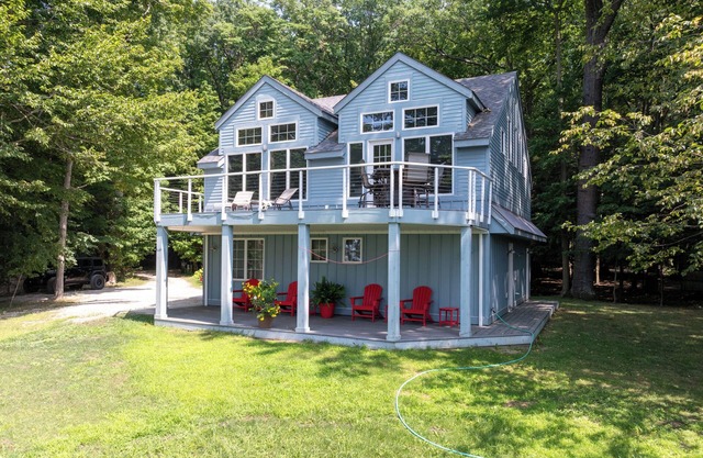 Sweeping Views of Lake Michigan w/Private Beach