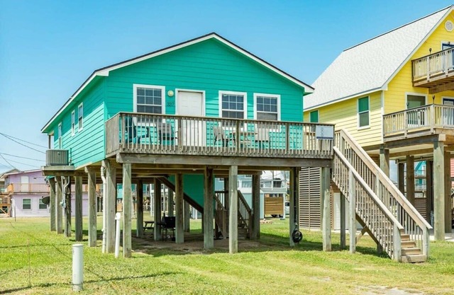 Sweet Caroline-Quick Walk to Beach or Fishing Jetty!
