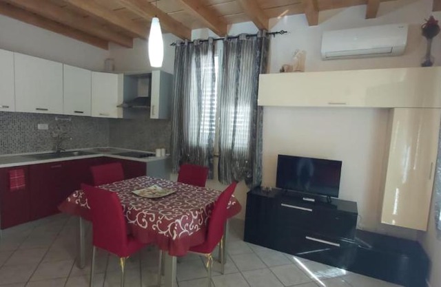 SWEET HOME- AMPIO BIVANO A 10 MINUTI DALLE SPIAGGE