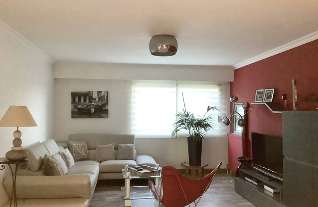 Sweet Home Beautiful 2-room apartment 53m2 & pleasant terrace. 4 Travellers