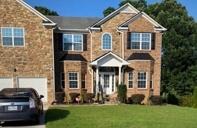 Sweet Home - Bellemeade Drive Douglasville
