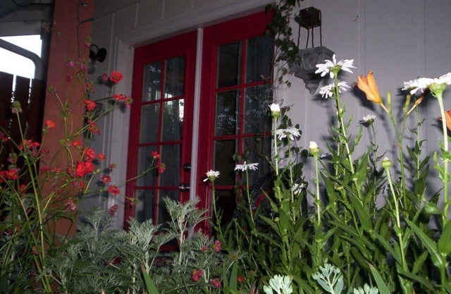 "Sweet little Garden Studio”