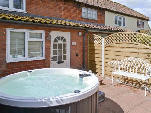 Sweet Pea Cottage- 28322