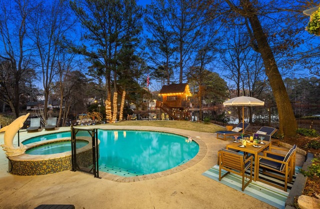 Sweet Summer Night Stays for Families and Friends!
