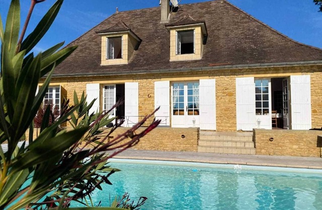 Pool house, Bergerac, Sarlat