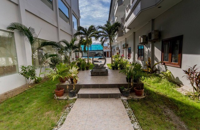 Sylvia Hotel Maumere