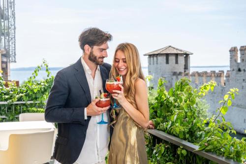 Syrmioncello - Castle Lounge