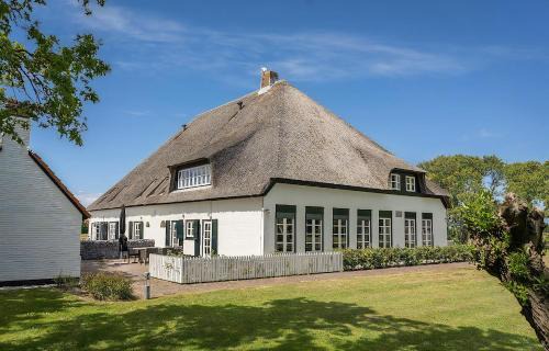 T-4 Hoeve Holland