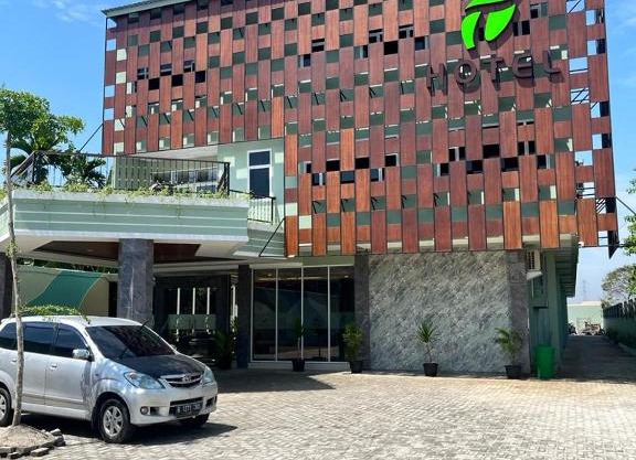 T HOTEL KUALANAMU