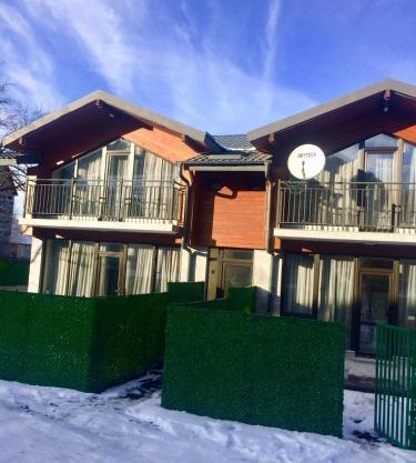 T&M Cottages