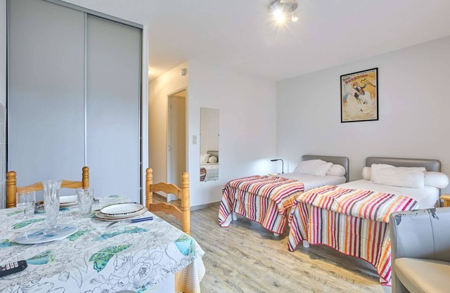 T1 bis con WiFi, terraza, cerca de Termas