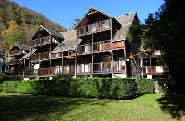 T2 à Bagneres de Luchon à 2 pas des Thermes et du Centre Ville Avec Balcon Idéal