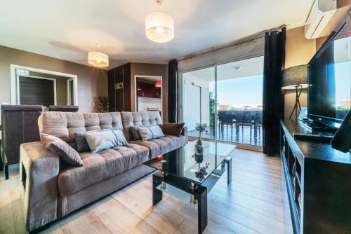 T2 classé 4 étoiles avec jardin, piscine, vue mer à Saint-Gilles-les-Bains