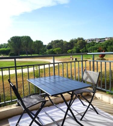 T2 - Cosy, Piscine, vue sur le golf