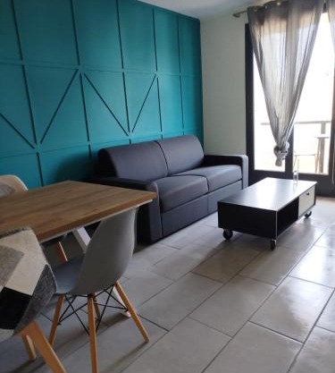 T2 moderne proche centre avec balcon et wifi