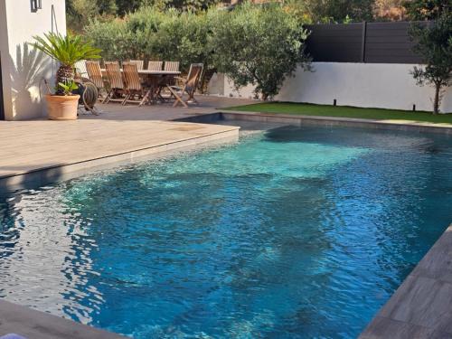 T2 piscine Les Charmettes