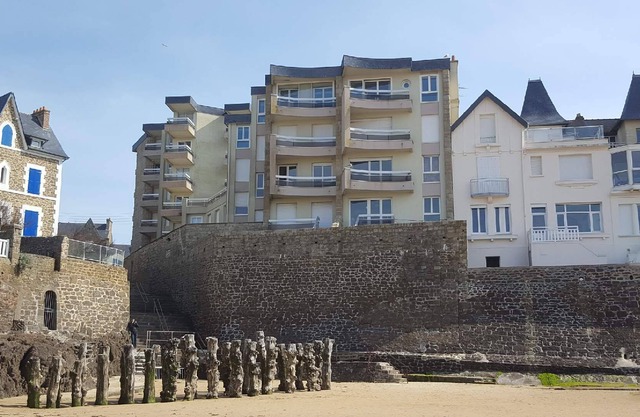T2 sea view, direct access to Rochebonne beach 3 stars