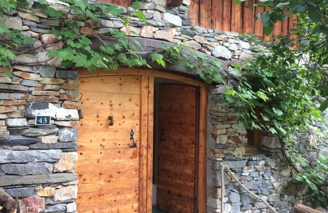 T4 for rent near Bozel
