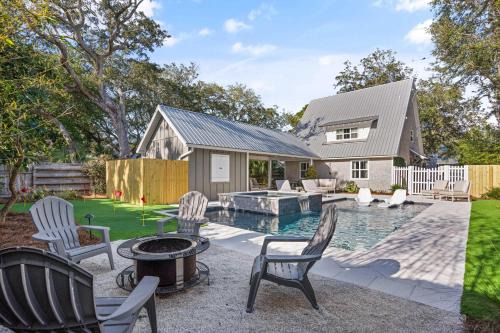 Tabbystone Cottage - 4323 Fourteenth Street