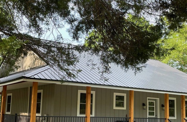 Table Rock Lake Lakefront, Easy Walkdown, Very Quiet, Newly Renovated