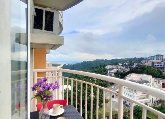 Tagaytay Condo Staycation