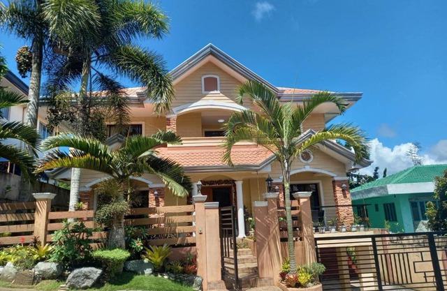 Tagaytay Rest House