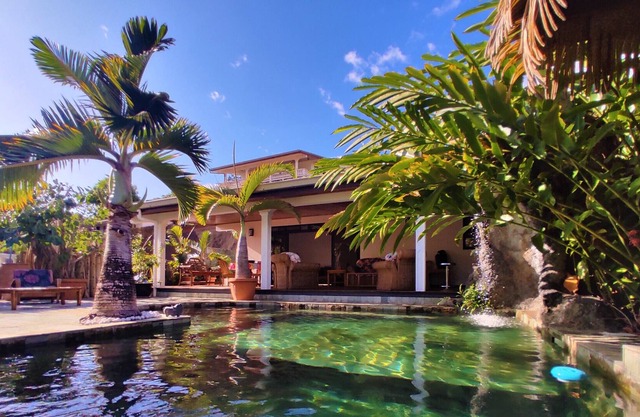 TAHITI - Waterfall Villa
