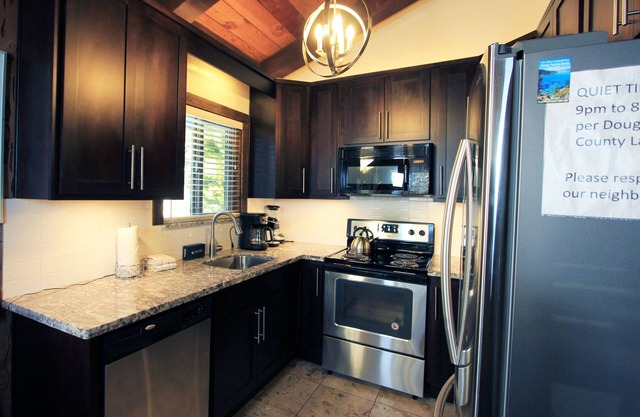 Tahoe Olympic 3 Bedroom Condo by RedAwning