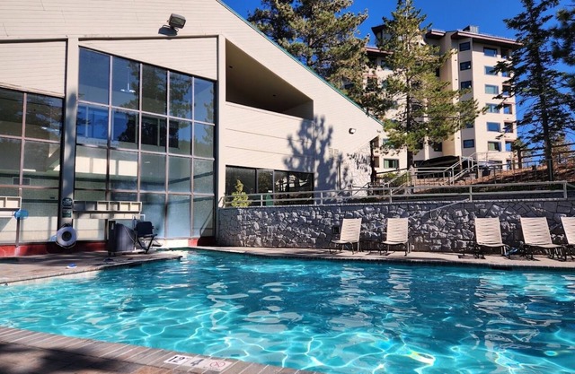 Tahoe Ridge A Marvelous Holiday Inn Resort With Stunning Views
