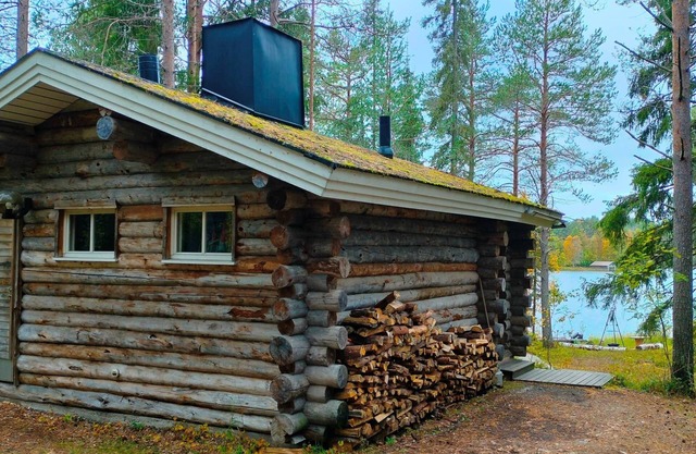 Taigaschool - Log cabin