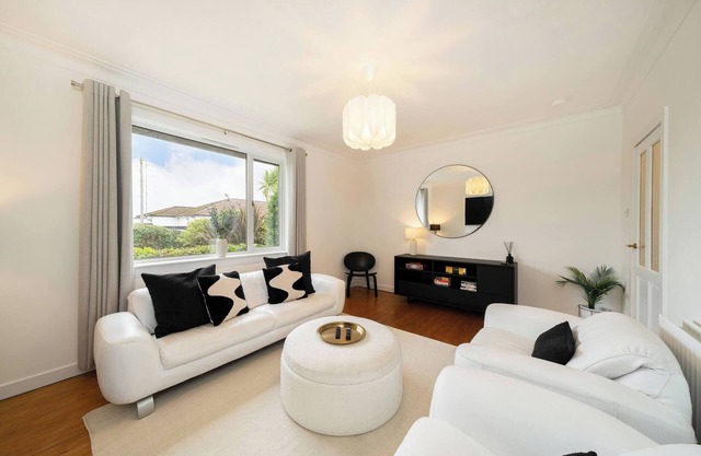Taigh Tatha - Spacious & Stylish 3 Bed