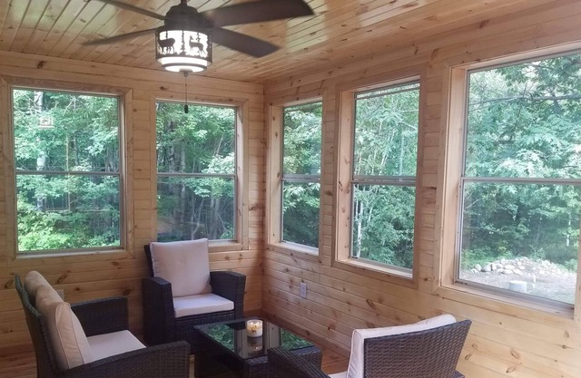 Tainter Cabins