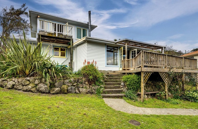 Tainui Retreat - Havelock North Holiday Home