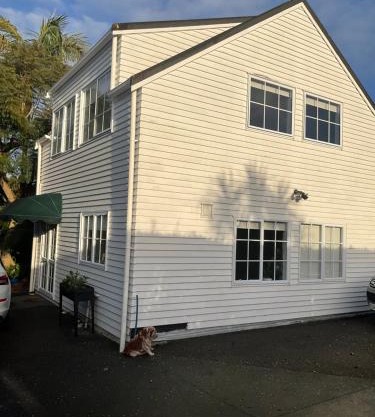 Takapuna loft