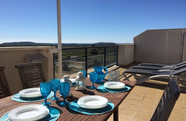 PROVECHA JULIO Y AGOSTO!! Ático con Terraza UNICA con BBQ y chill-out!!