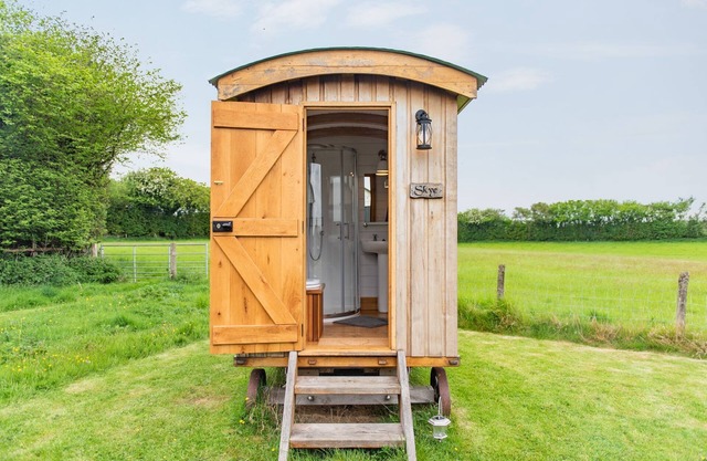 Take Time Shepherd's Huts - two eco shepherds huts