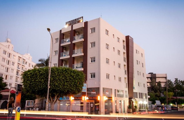 Takelena Apartments