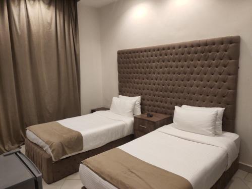Talaat Harb Hotel
